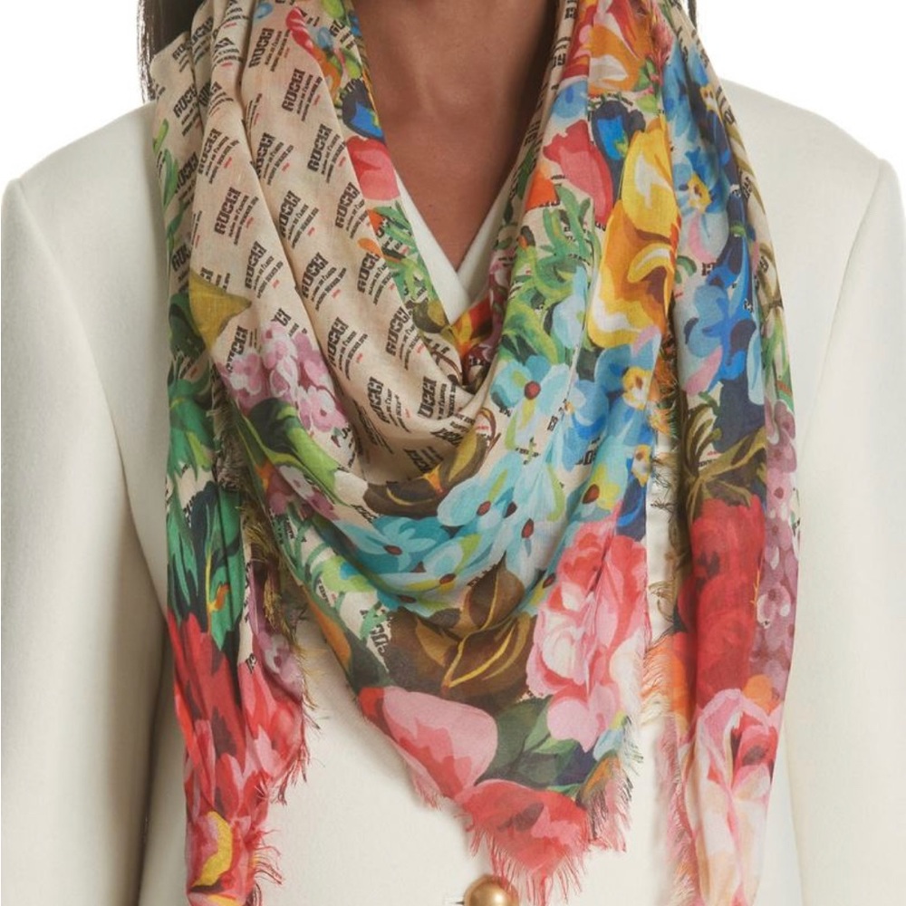 Gucci-multicolor-stamp-and-flowers-prin-shawl-scarfwrap
